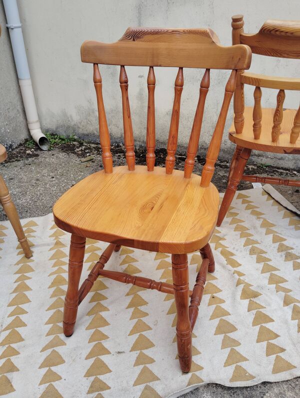 Set 5 chaises Windsor/ Western dépareillées