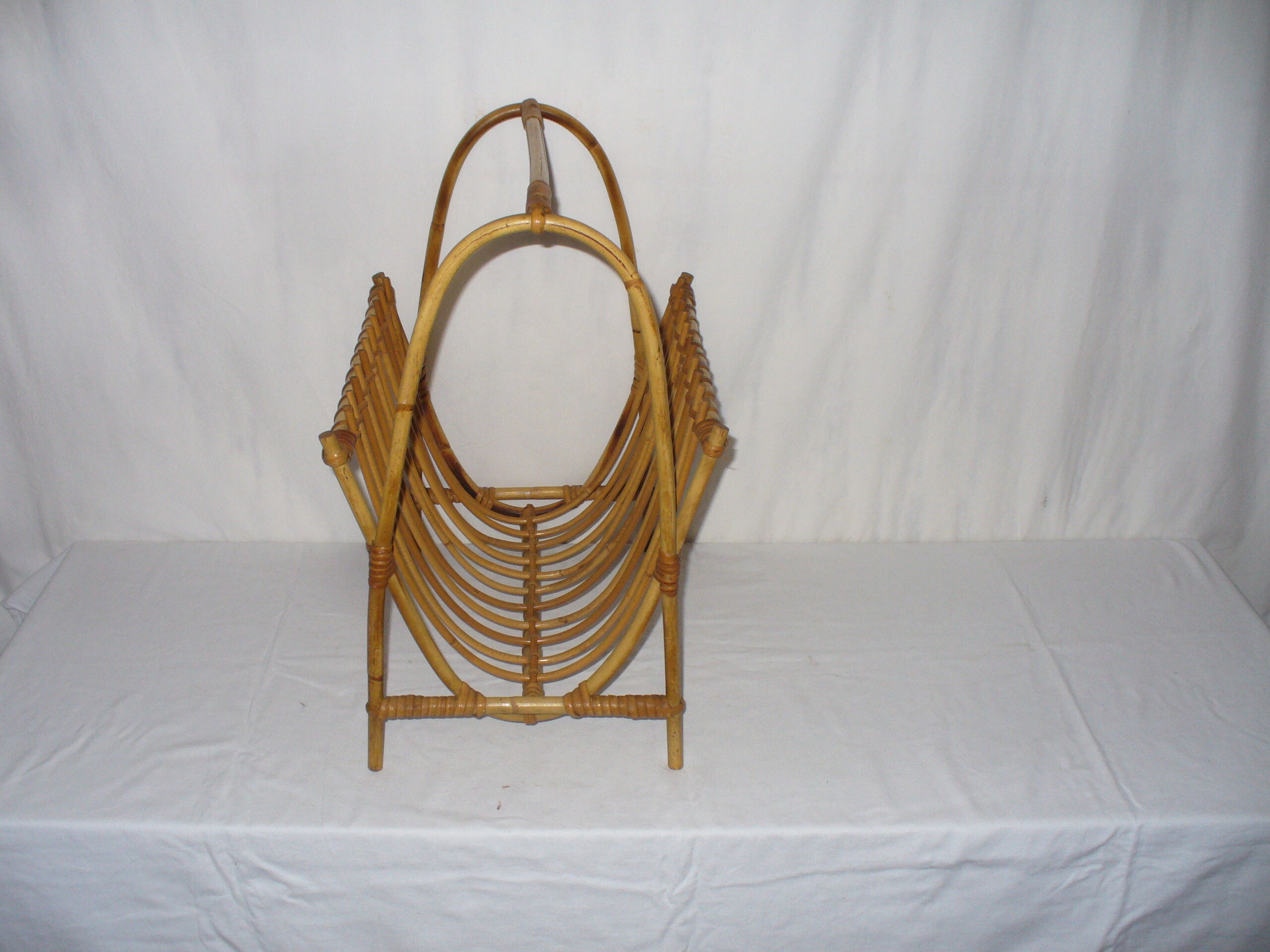 Porte-revue des années 50