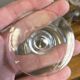 Service en cristal gravé comprenant 12 verres et 2 carafes