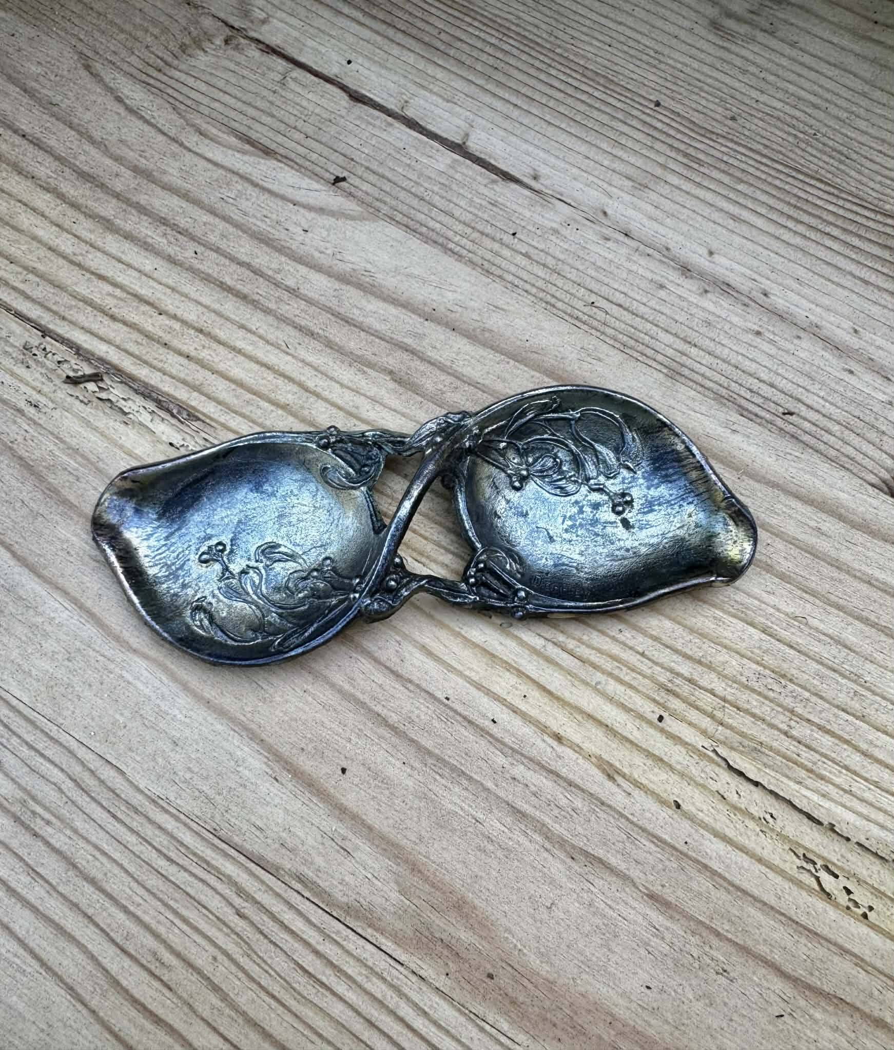 Double silvered bowl signed Derriey Art Nouveau
