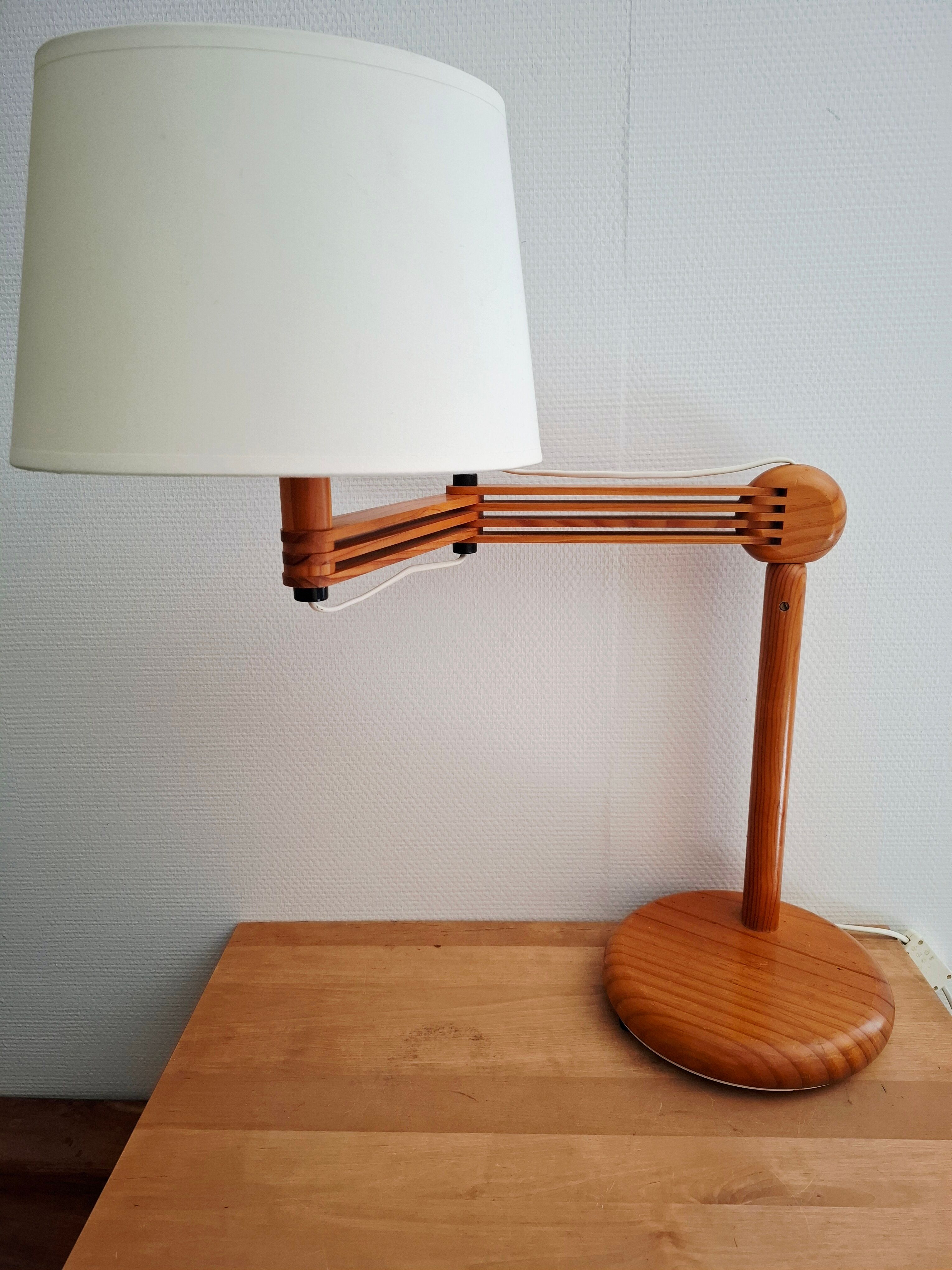 Vintage pine articulated lamp