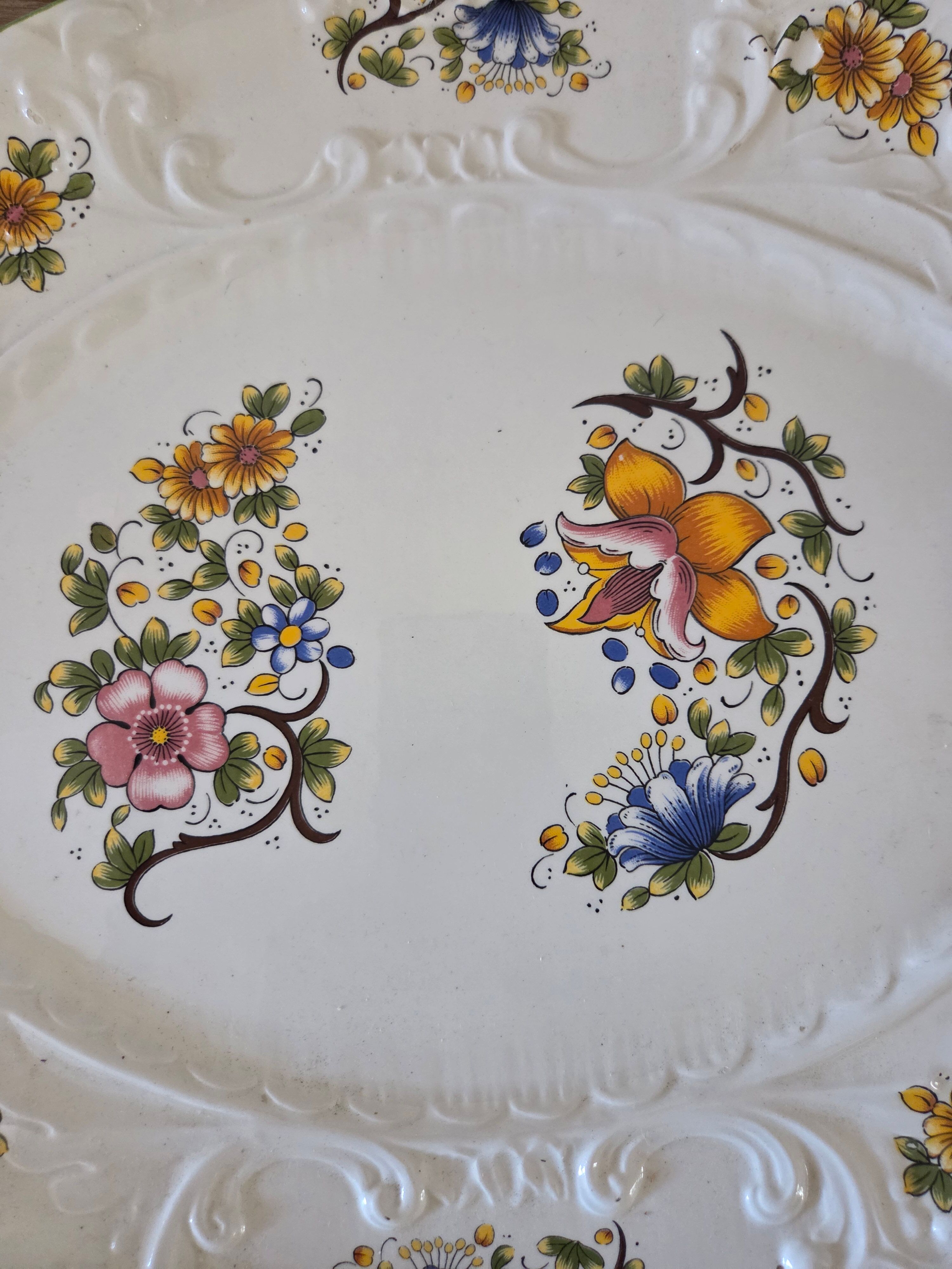 Soup tureen and serving dish, Italy Capodimonte