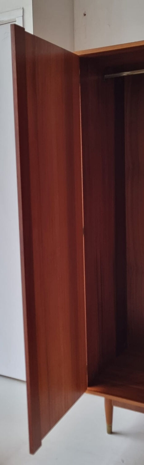 Armoire du milieu du siècle