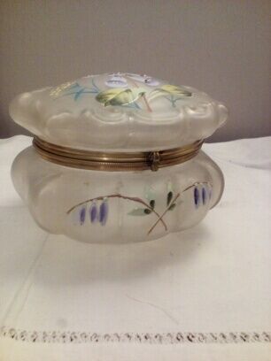 Candy box enamelled glass