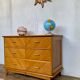 Commode vintage à 3 tiroirs pieds compas en chêne clair