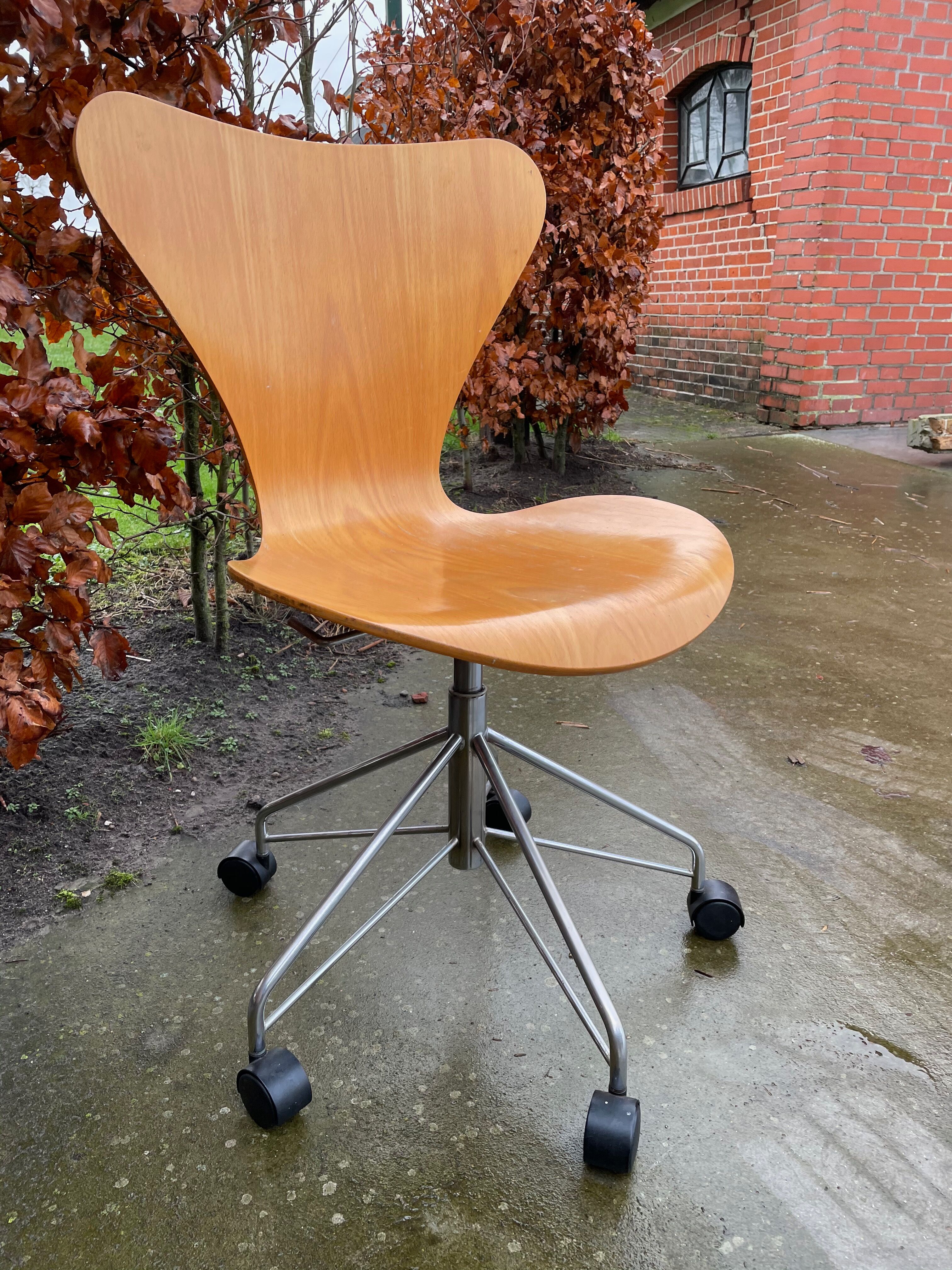 Chaise butterfly d'Arne Jacobsen pour Fritz Hansen