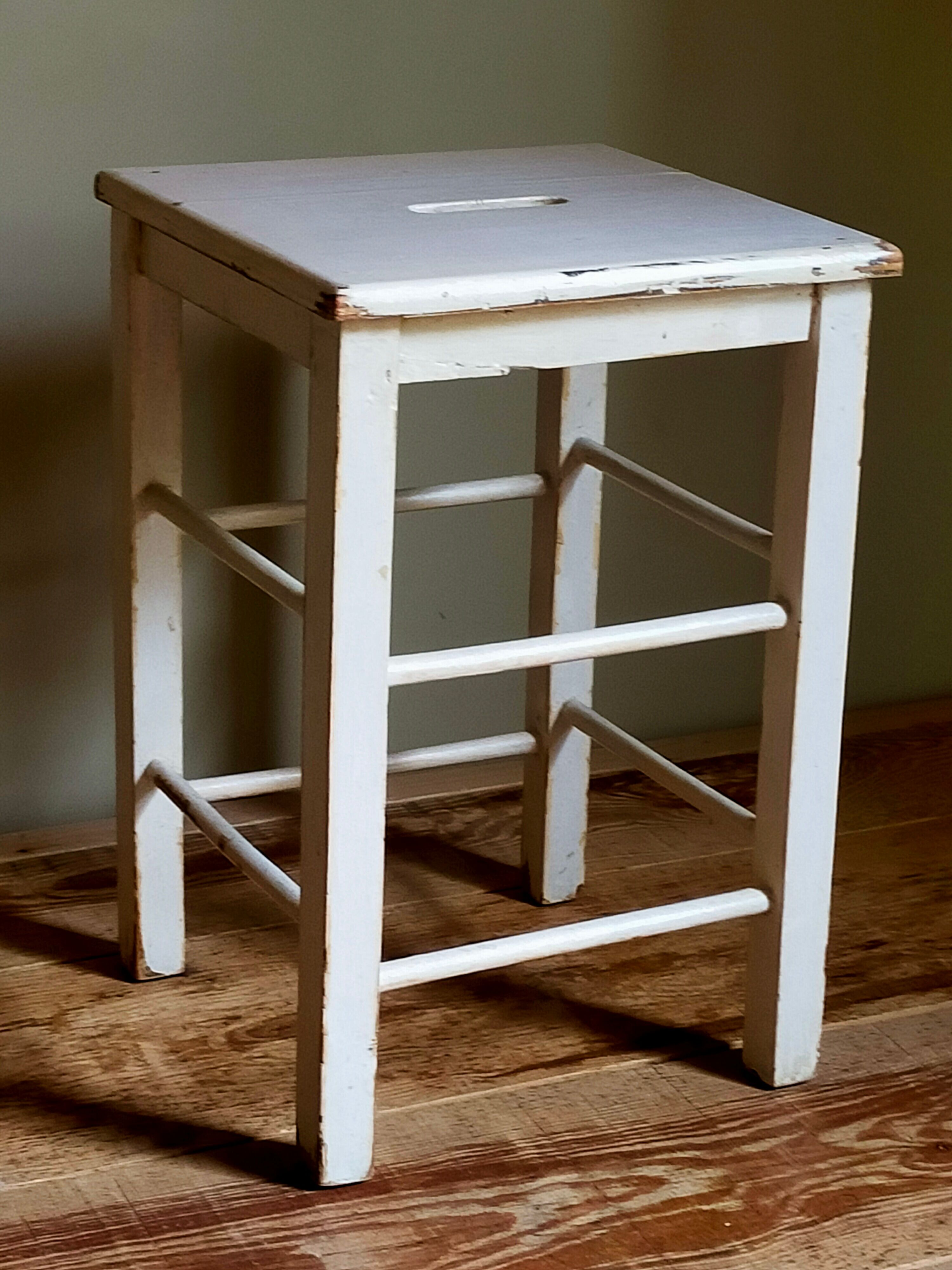 Workshop stool in vintage patinated solid wood