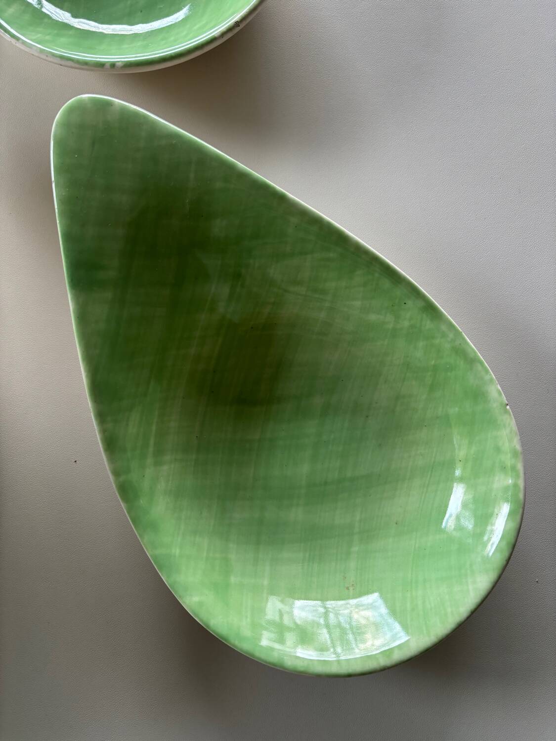 Salins earthenware dishes, Mistral pattern