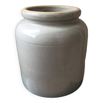 Stoneware pot