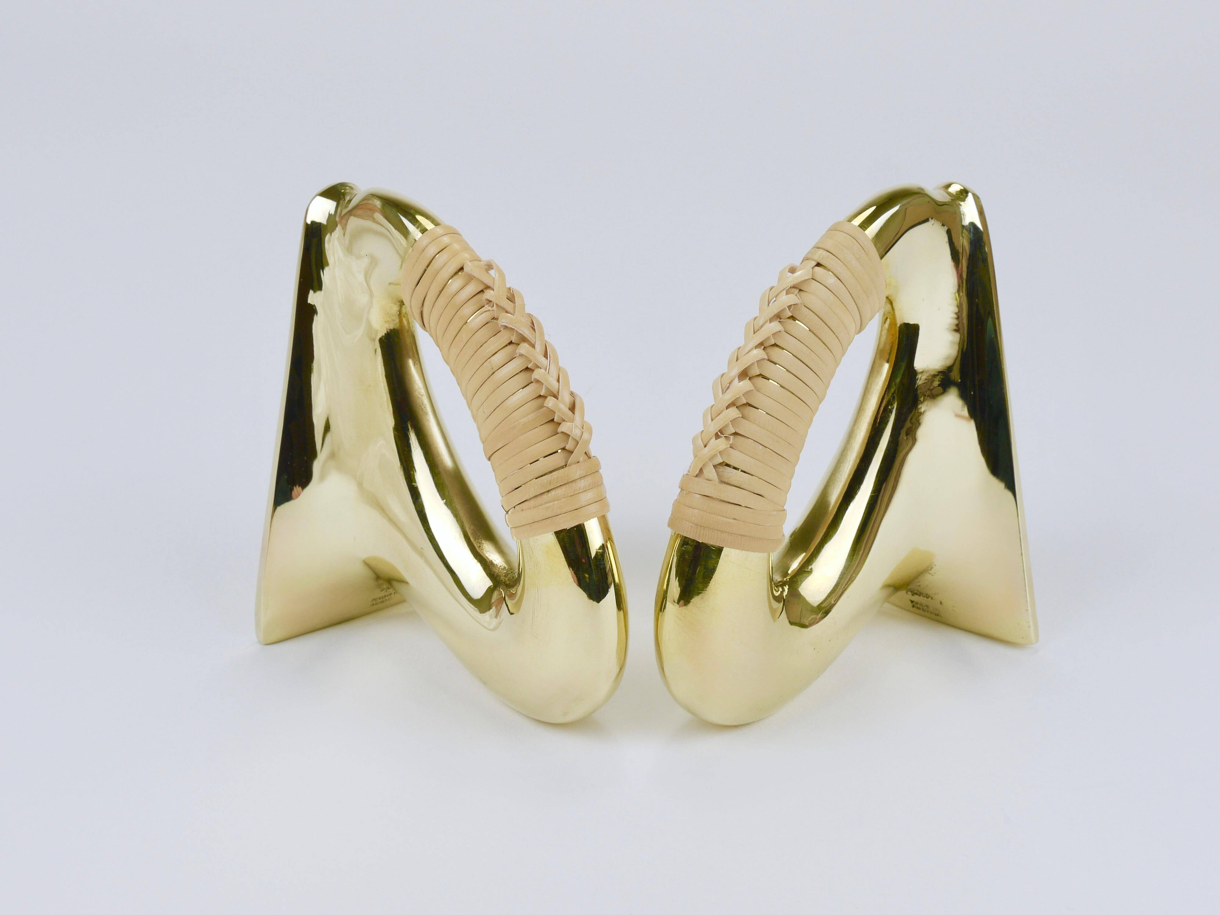 Pair of Carl Auböck Flat Iron bookends in brass and rattan #3530, Vienna, Austria