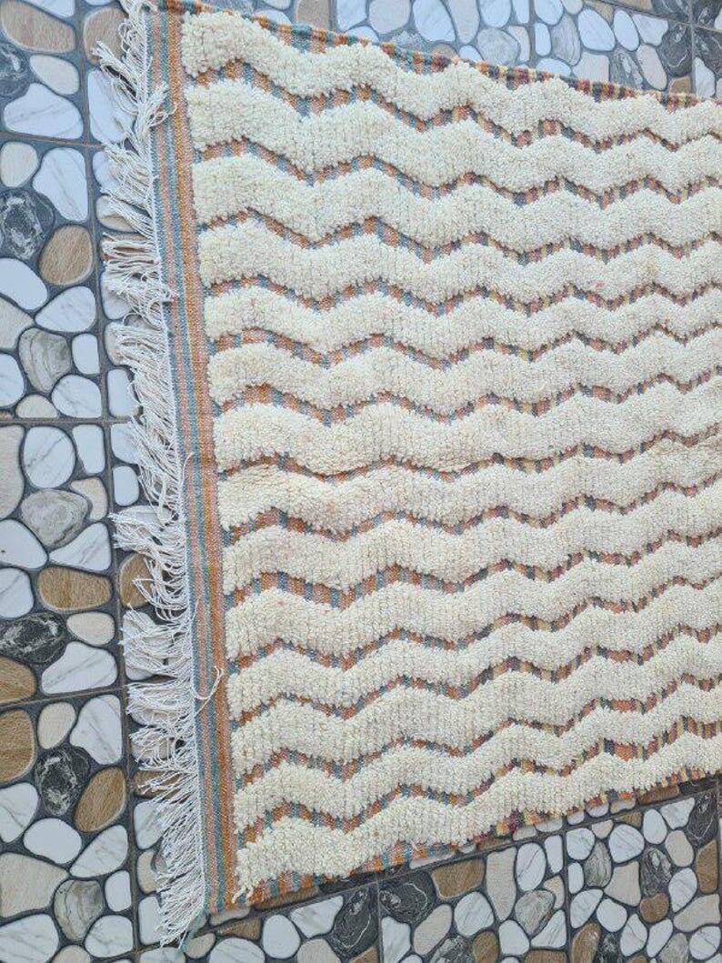 Traditional handmade carpet in pure Atlas wool, 2/3 m.