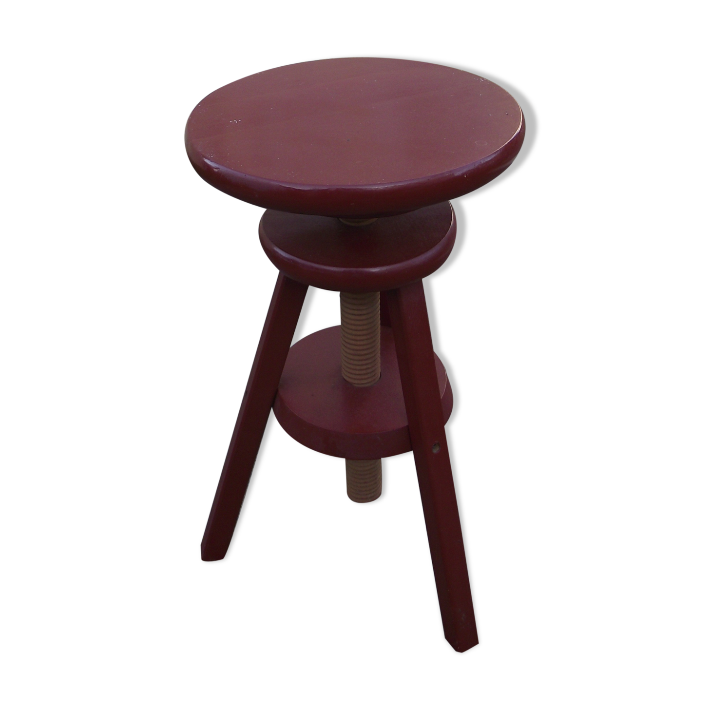 Wooden stool with high adjustable screw