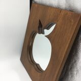 Apple-shaped mirror 36x42cm