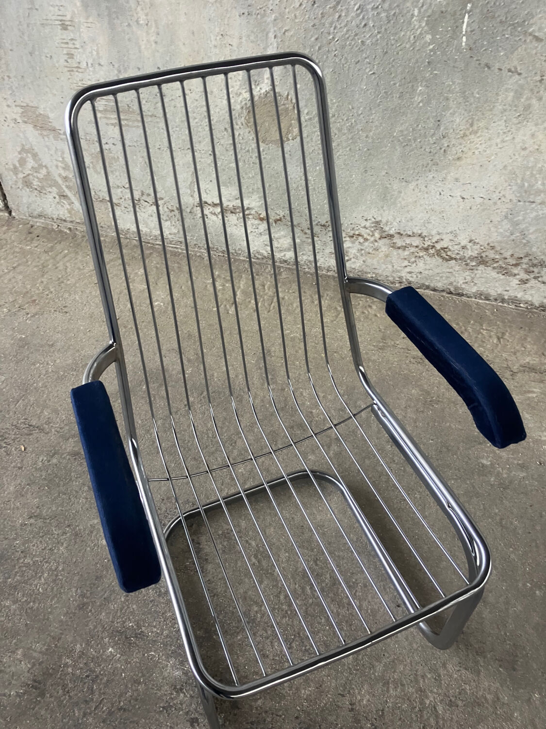 Pair of vintage chrome chairs from the 1970s