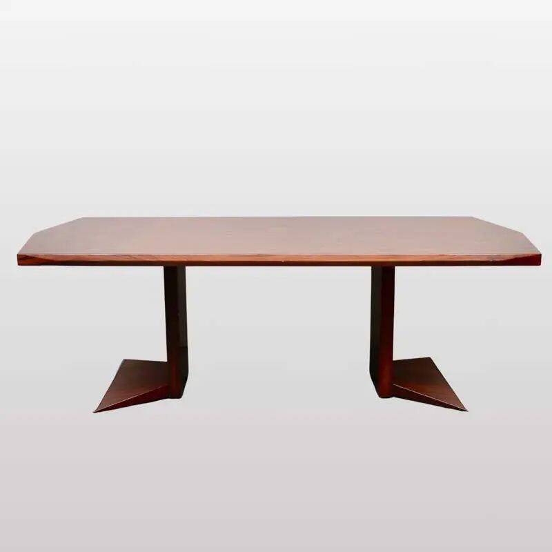 A table by Osvaldo Borsani, Italy 1970s.