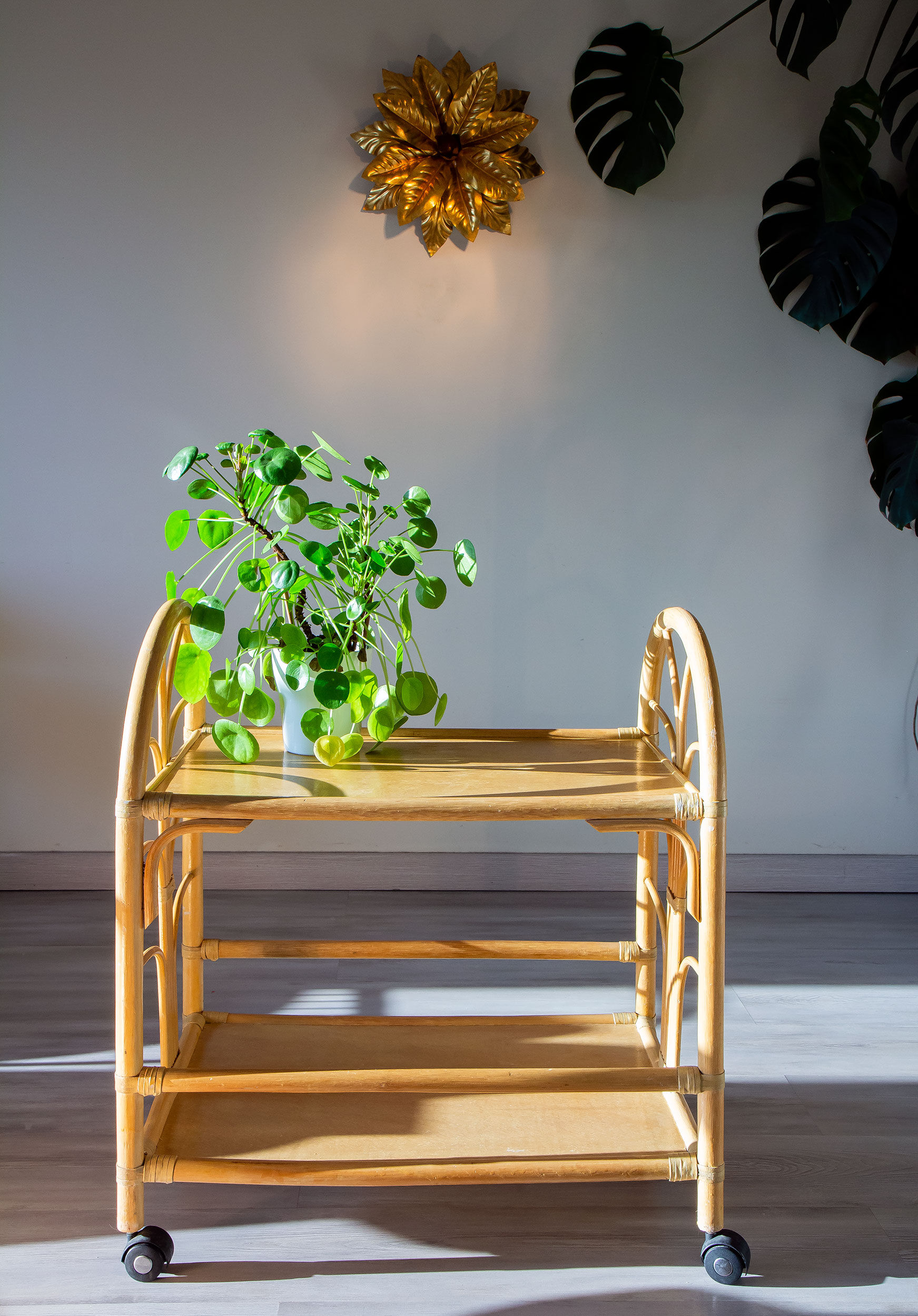 Rolling trolley in rattan from the 70s