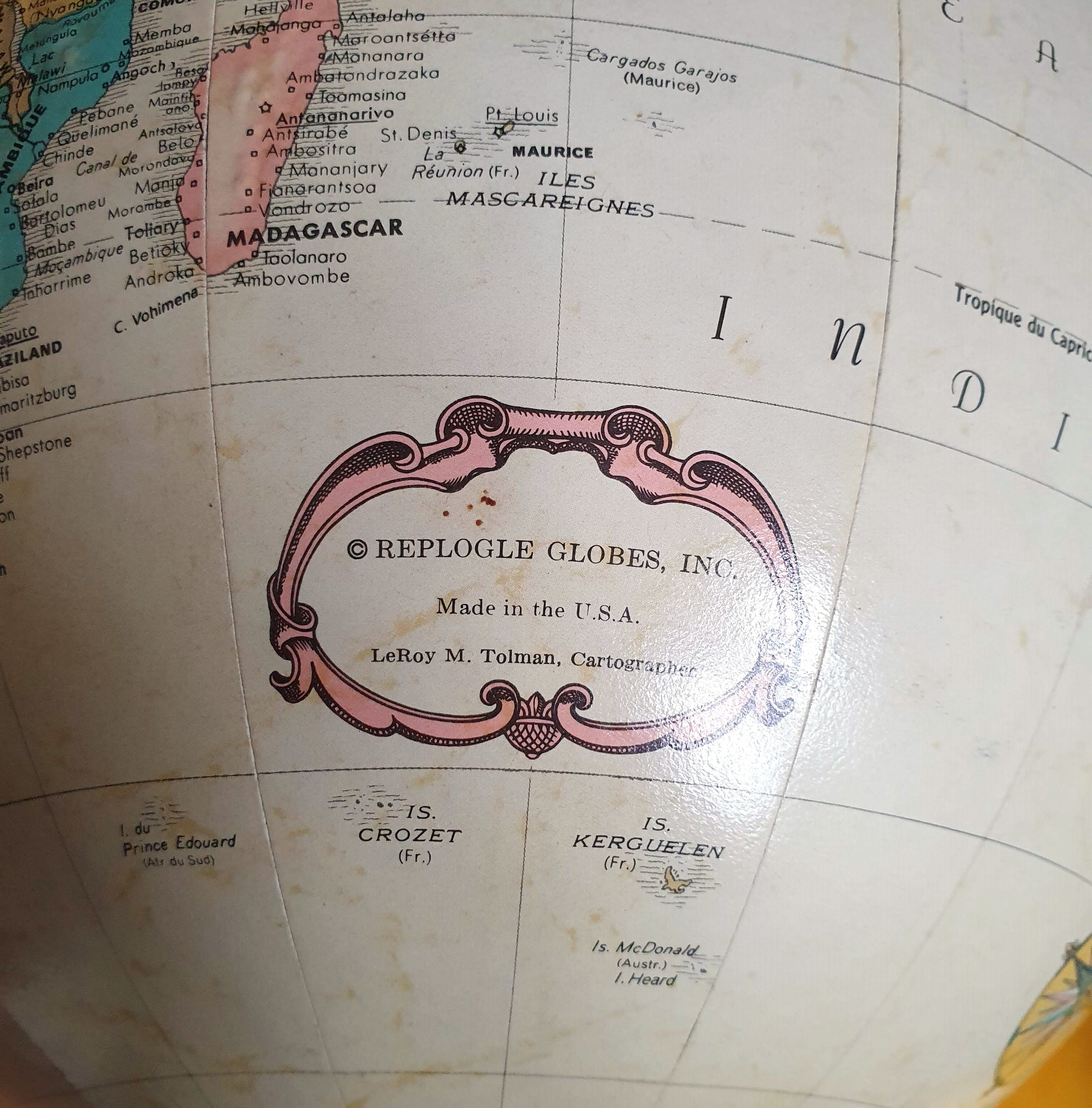 Globe map made in USA Boeing 707