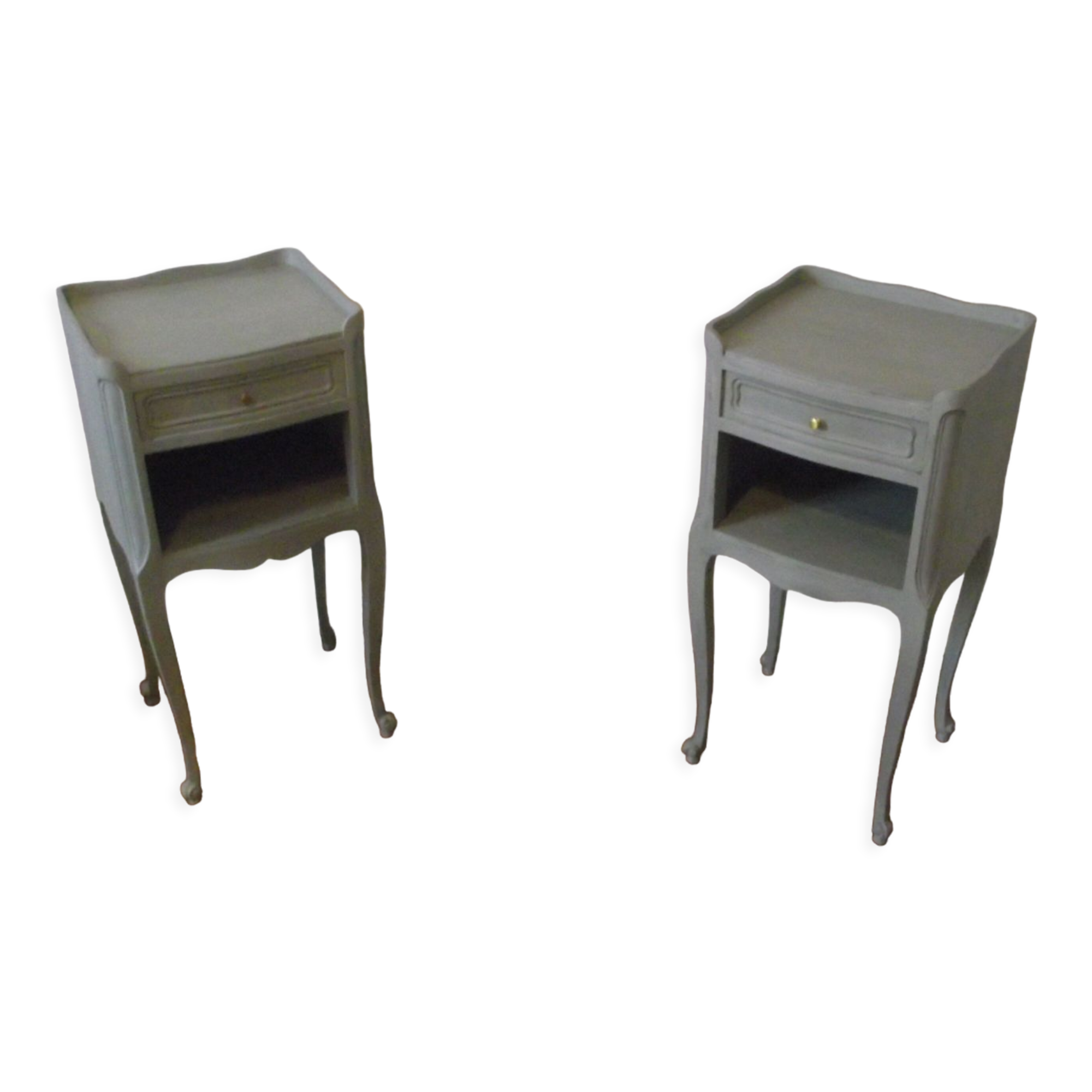 Paire de chevets de style Louis xv peints