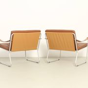 Paire de fauteuils de style safari avec accoudoirs en sangles de cuir, 1960