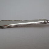 shovel and clamp with antique cakes, silver