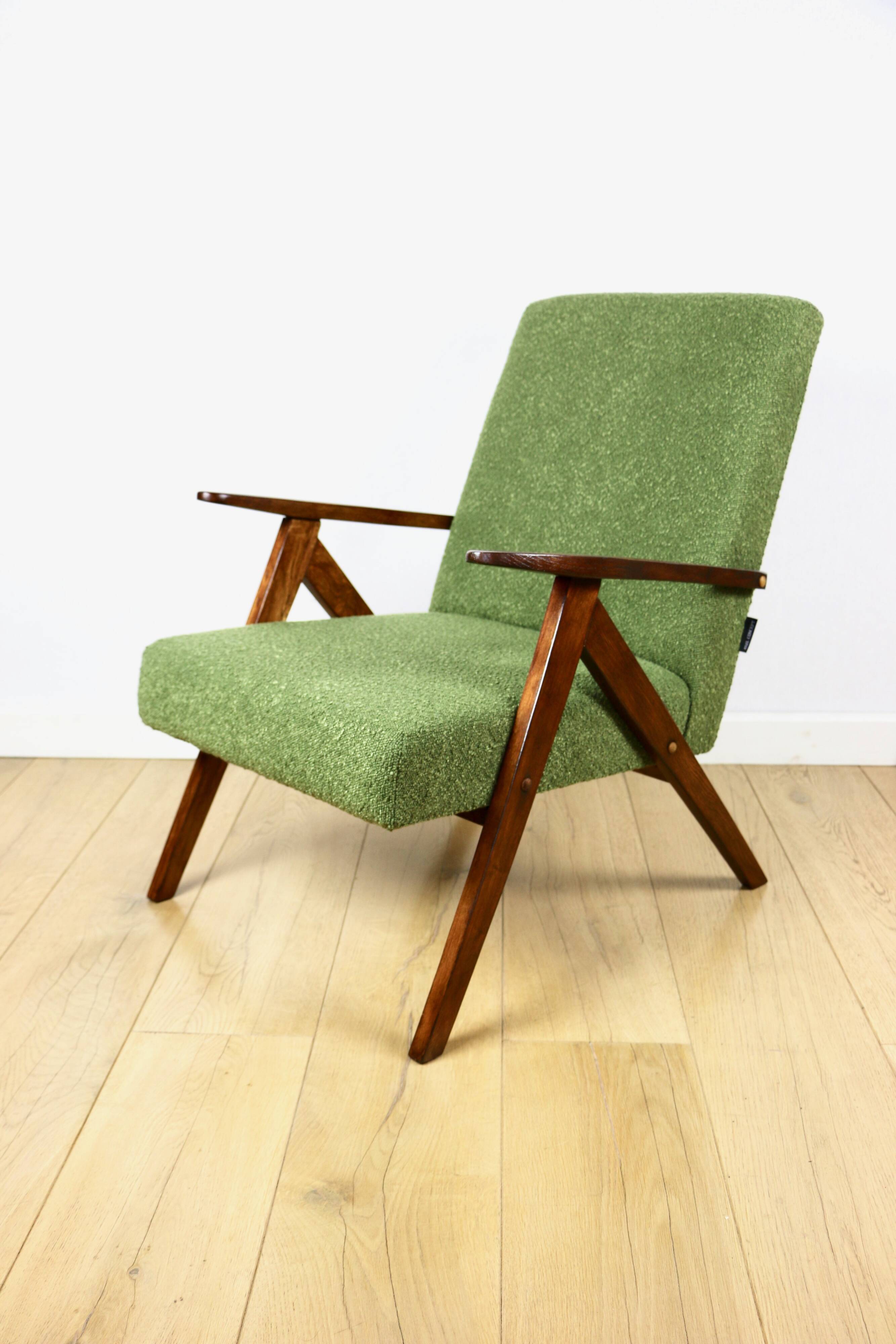 Vintage armchair B-310 VAR green boucle dark structural wood 1970s