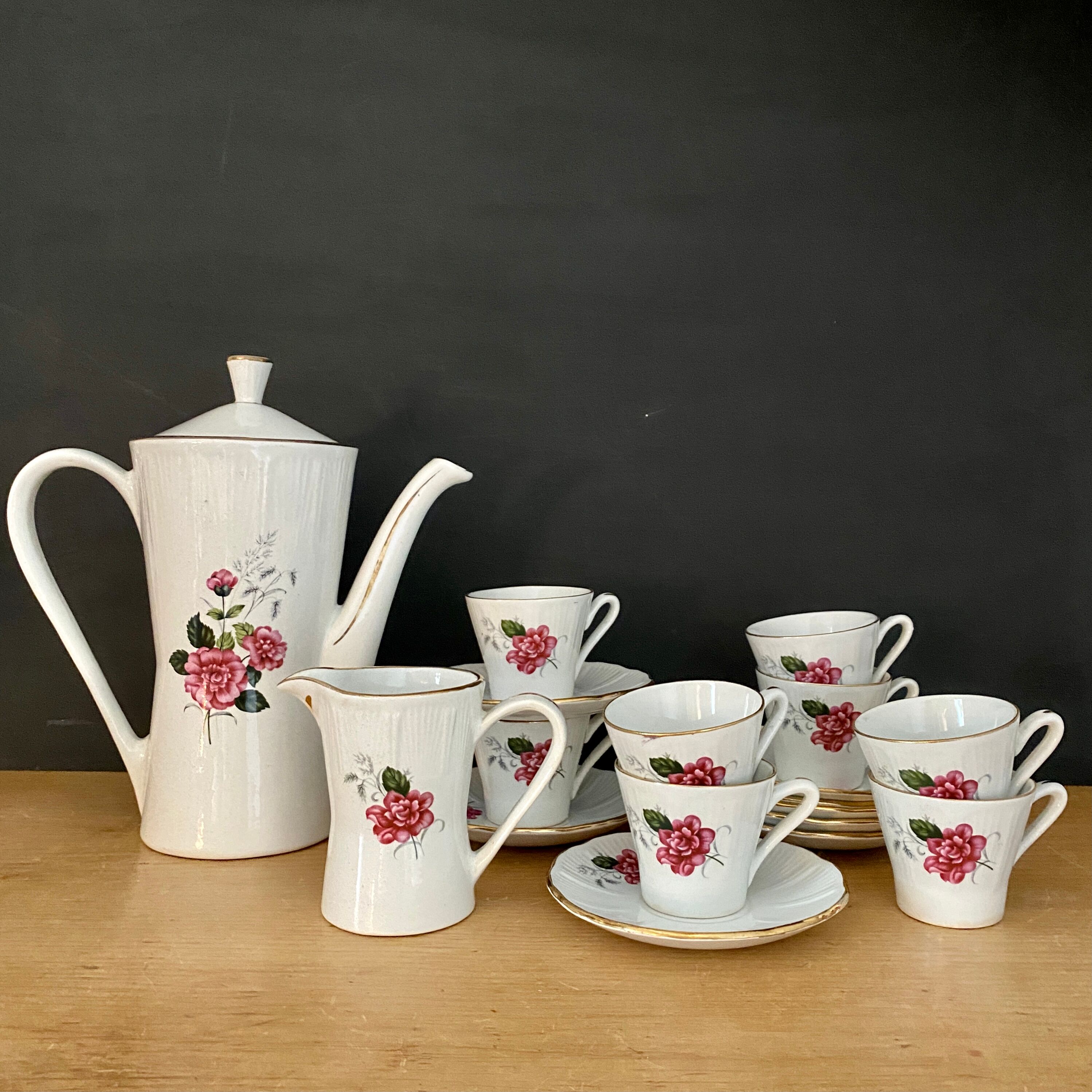 Vintage coffee service L'Amandinoise