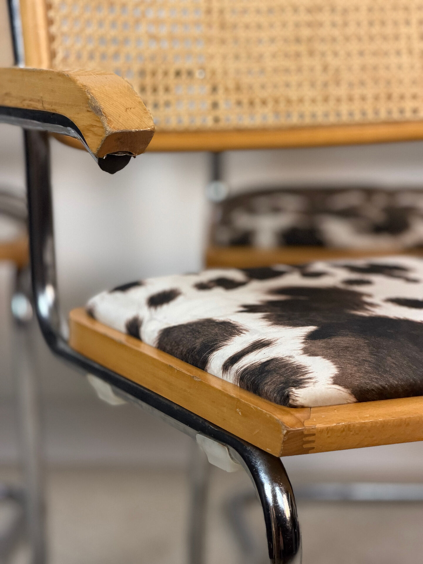4 fauteuils cannés chrome et bois années 70