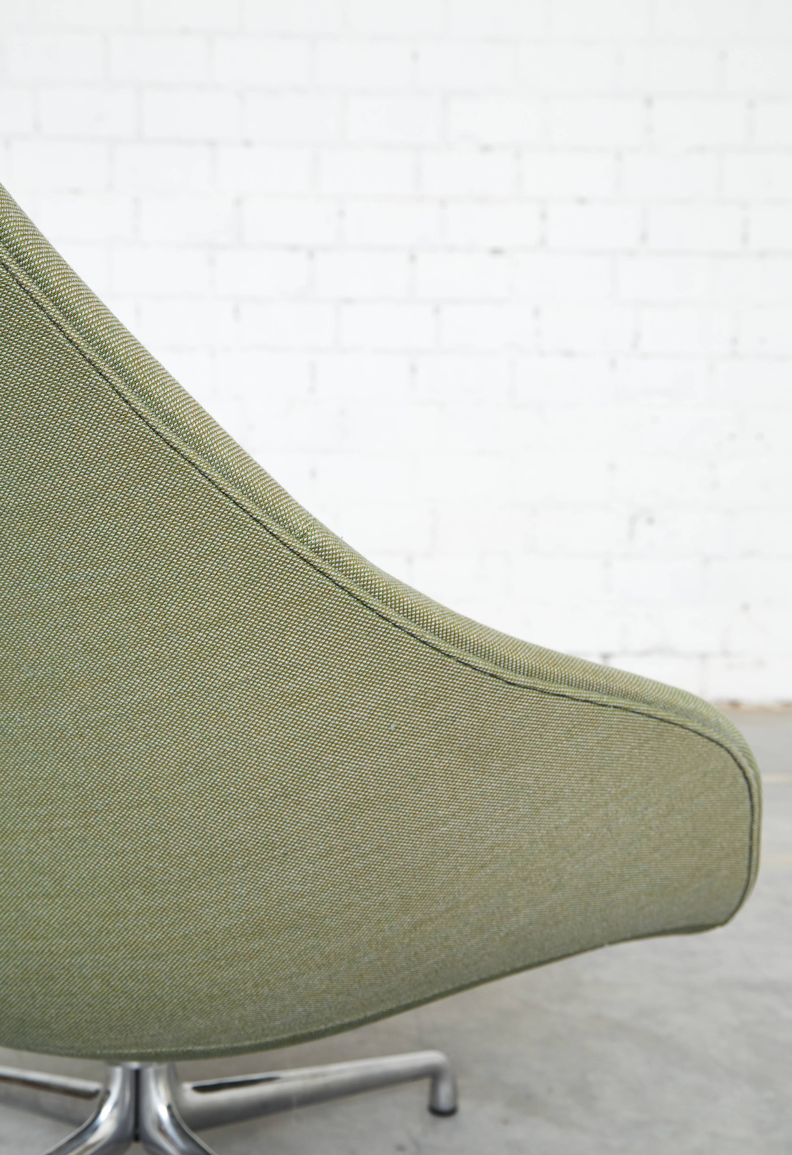 Pair About A Lounge Chair High AAL 91 Lounge Chair