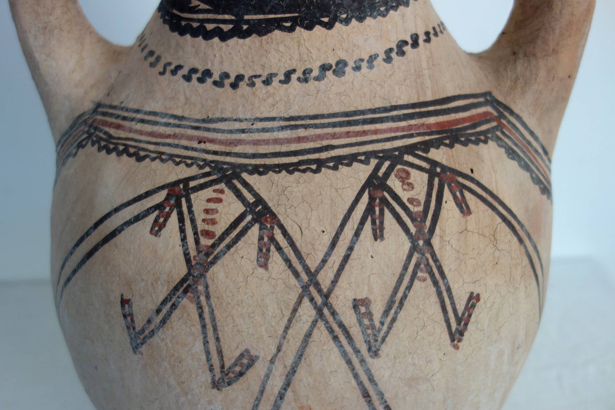Large terracotta jar from the Rif, Morocco H60cm