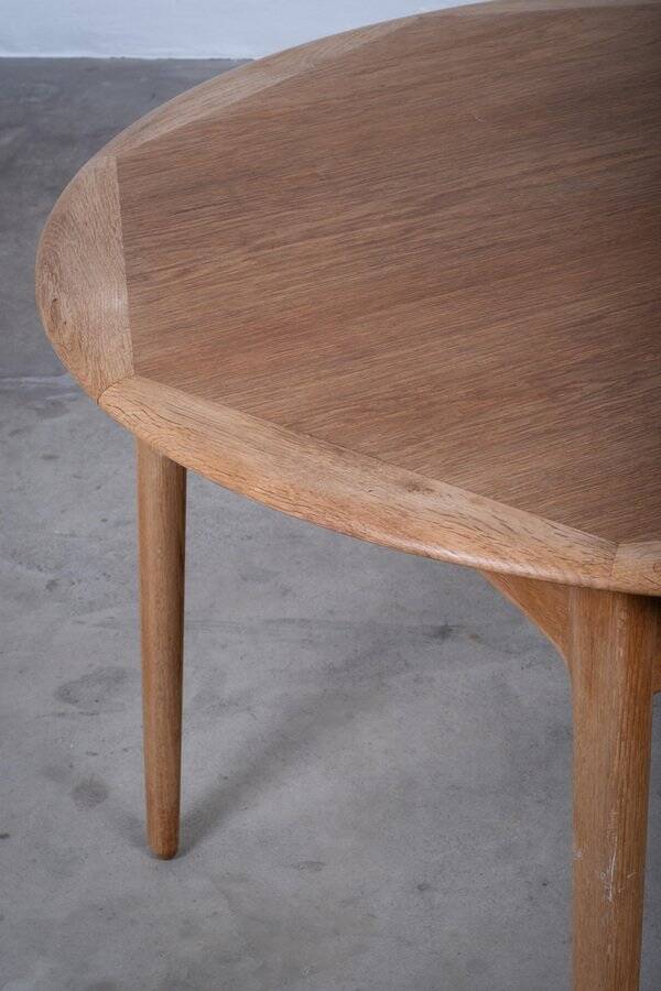 Round Oak Dining Table attributed to Svend Aage Madsen for K. Knudsen, Denmark, 1960s
