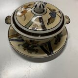 Ceramic plate and tureen