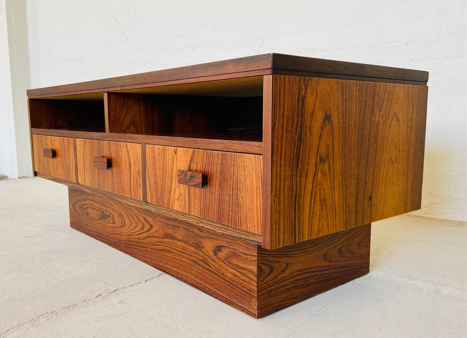 Vintage retro danish mid century rosewood and ceramic cabinet 1960s