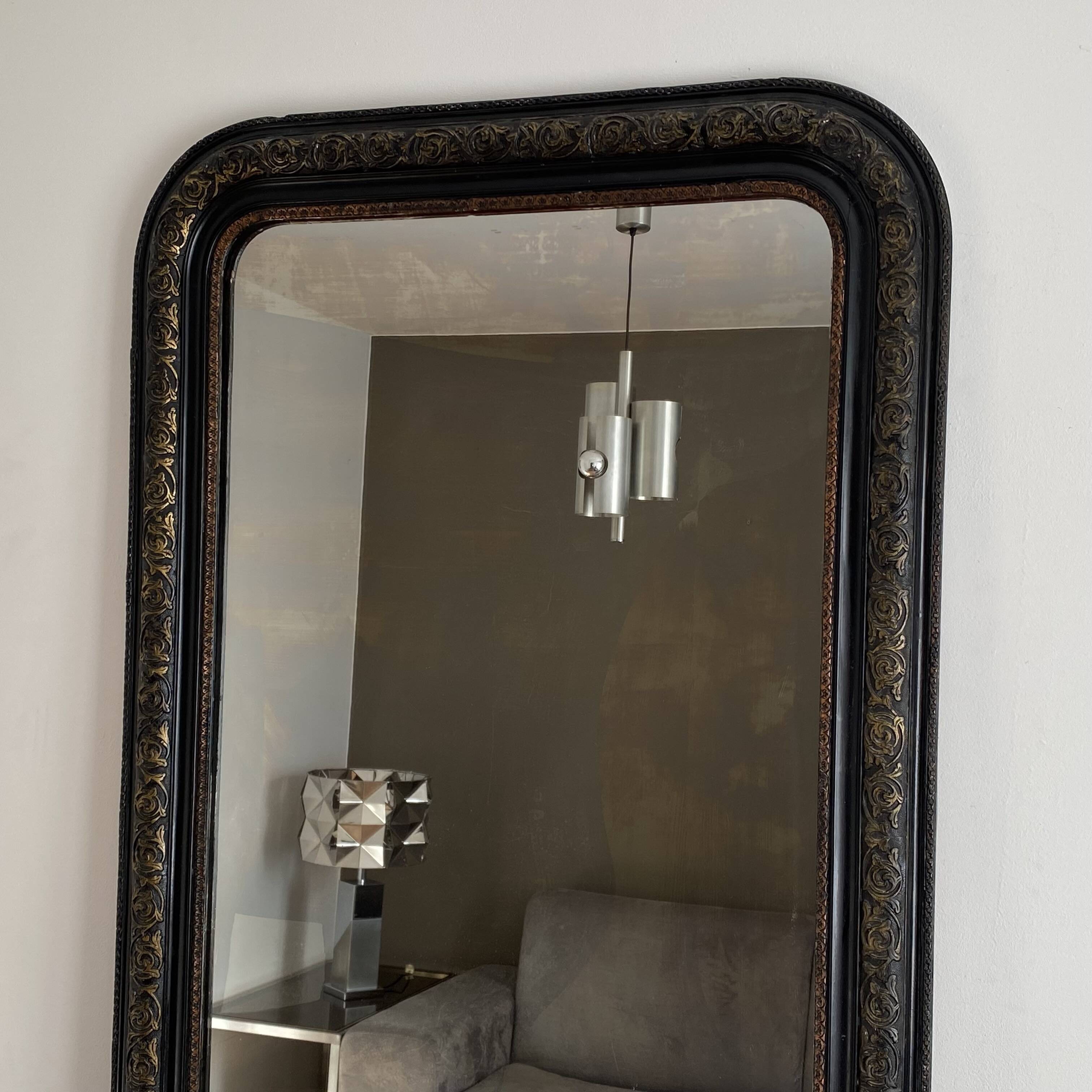Louis Philippe mirror from the late 19th century. 140x85.