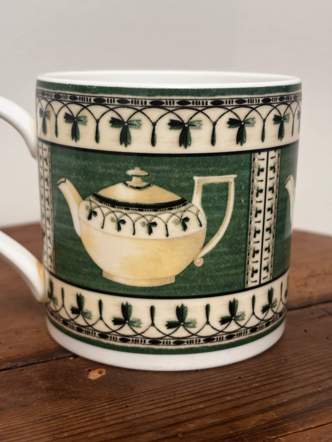 Wedgwood Green teapot mug