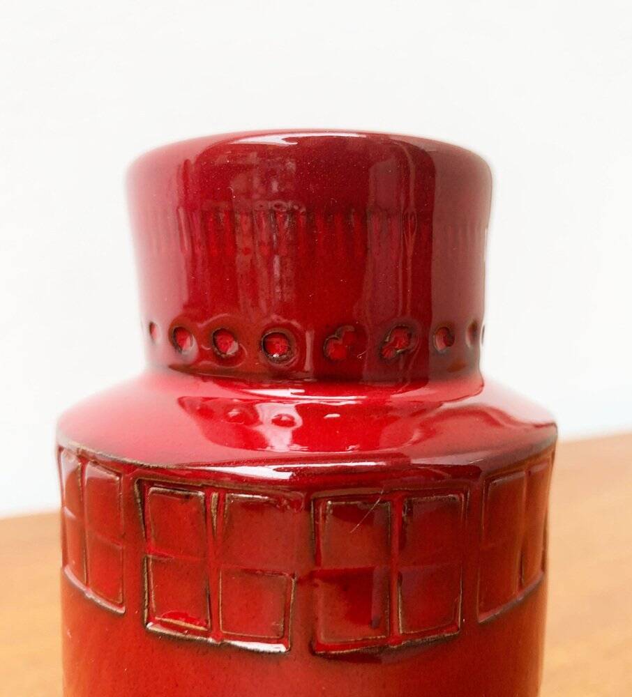 Red pottery vase Rimini Italian from the mid-century by Aldo Londi for Bitossi, 1960s.