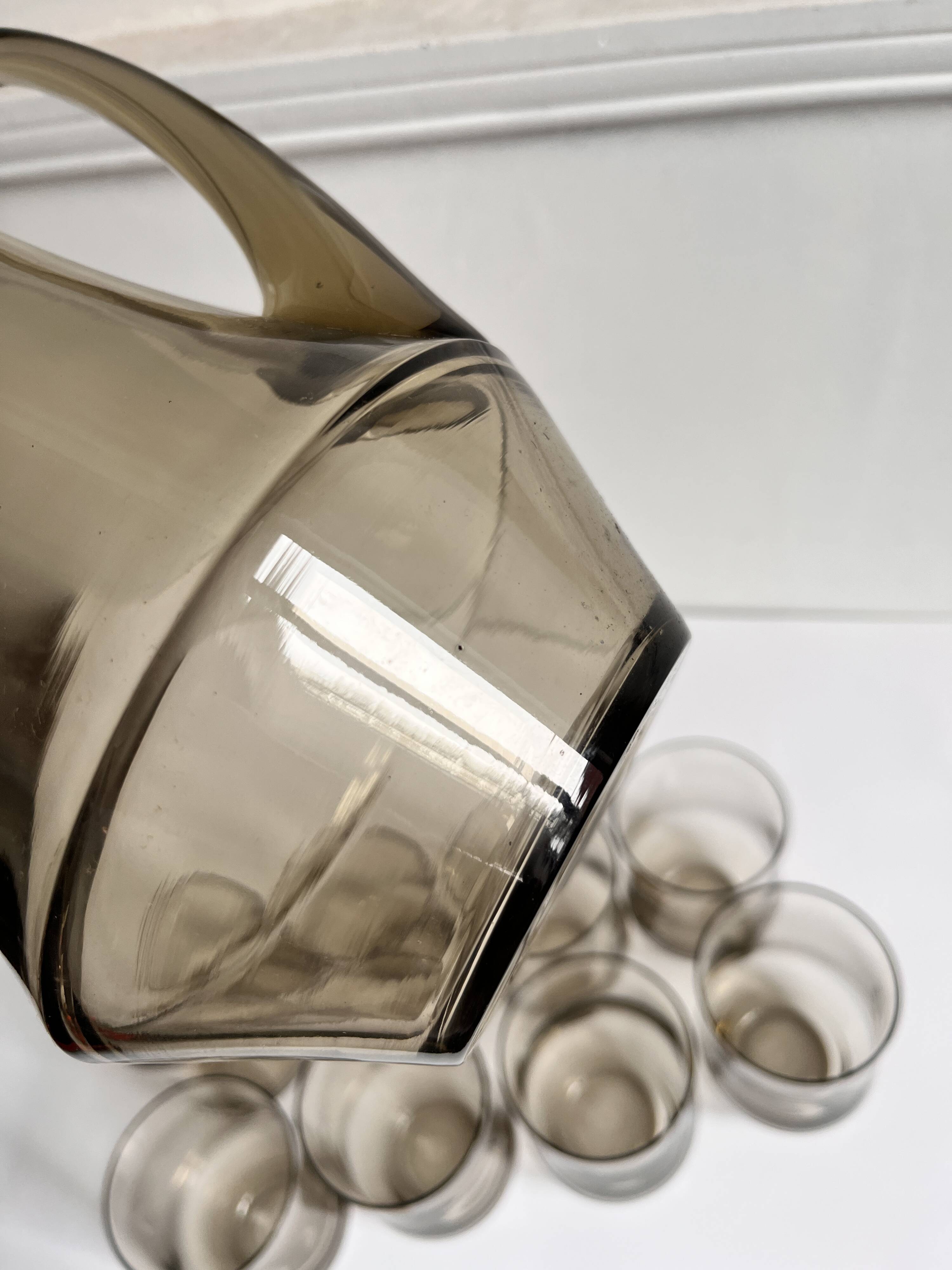 Carafe et verres fumé vintage 1970