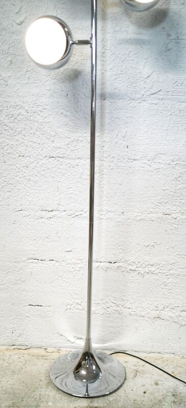 Floor lamp "eye ball" tulip foot