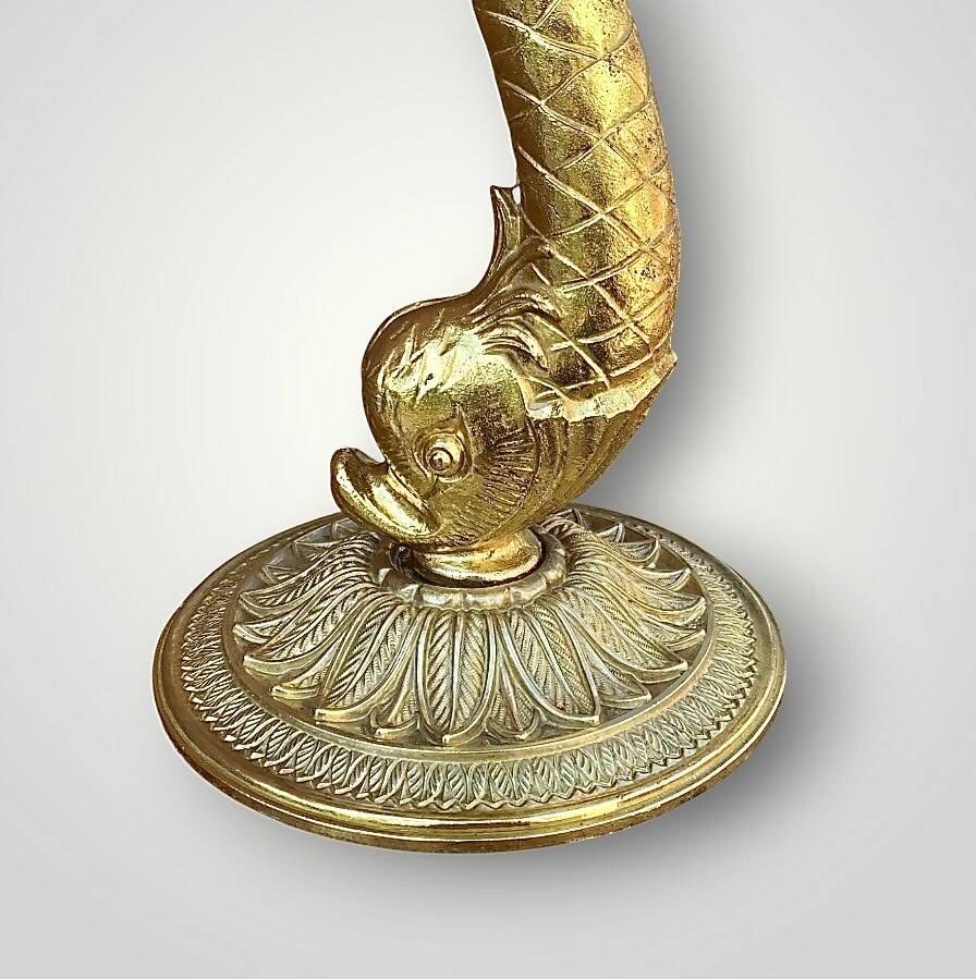 Antique fish ashtray on foot in gilded brass and onyx (4.464 kg)