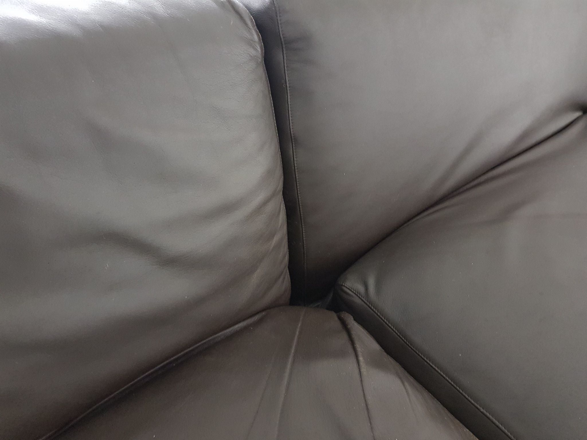 Vico Magistretti for Cassina "Fiandra" 3-Seater dark brown leather sofa, Italy 1970