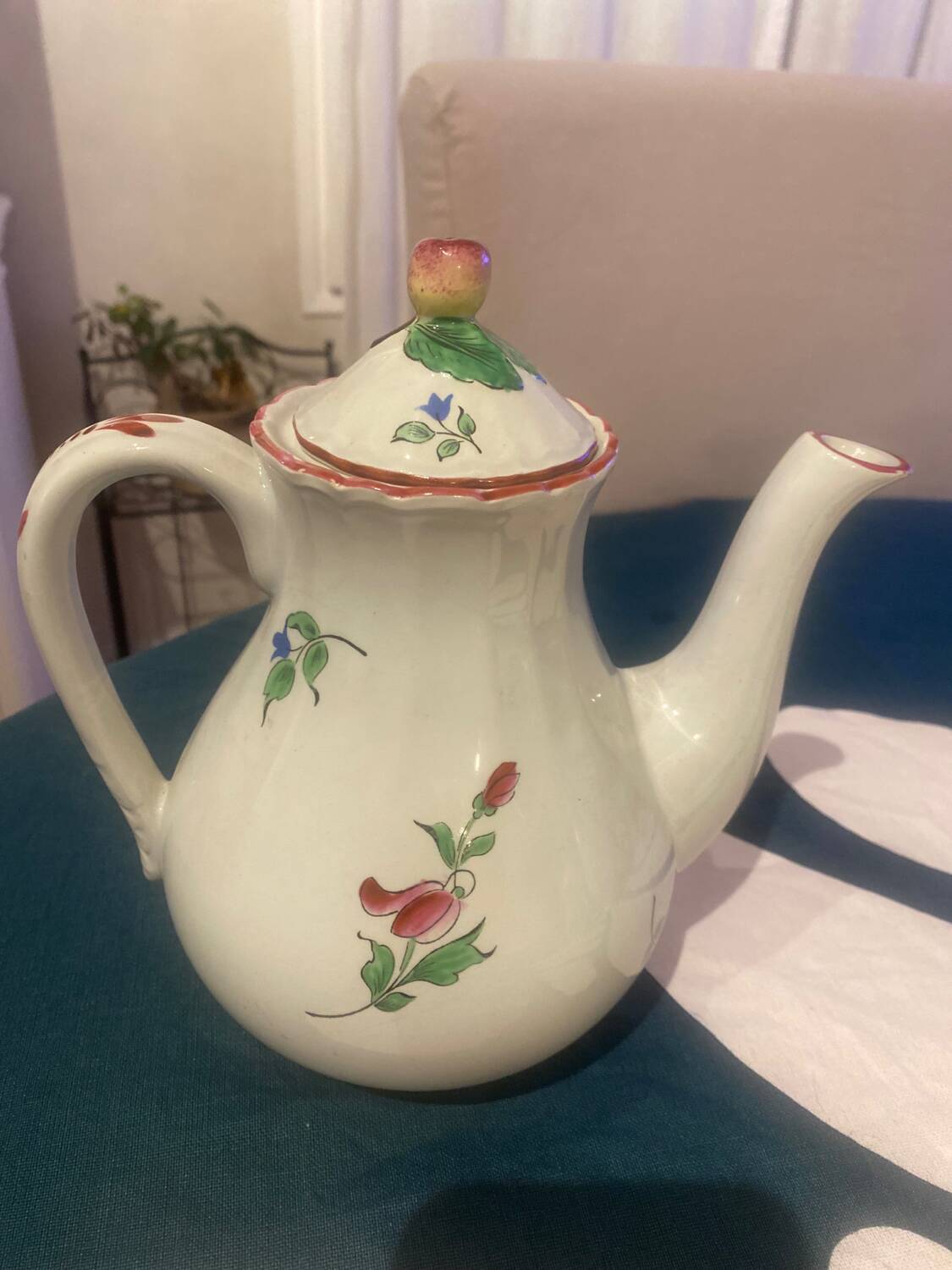 K & G Lunéville Antique teapot in Strasbourg faience 19th century
