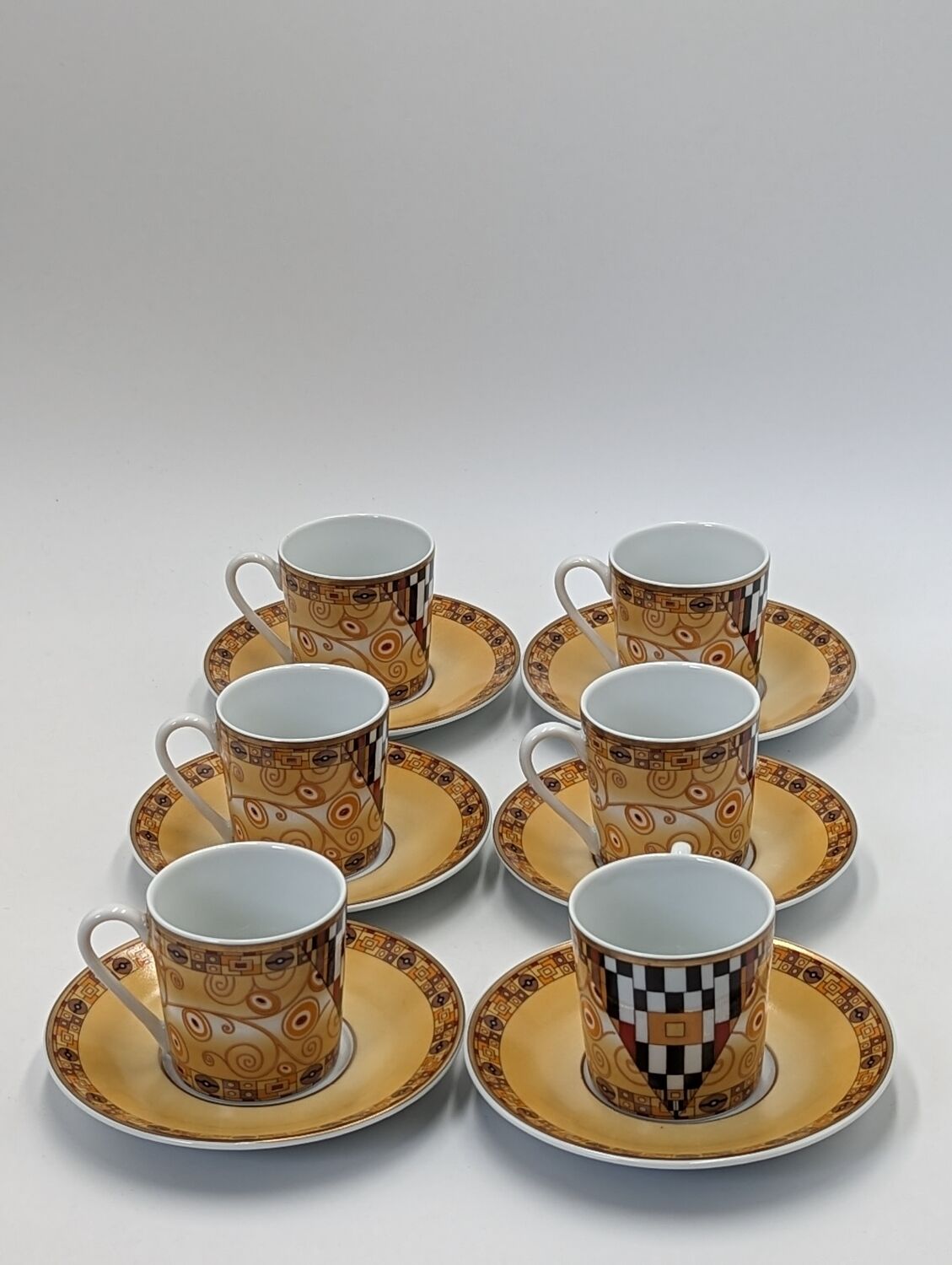 6 porcelain coffee cups