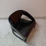 Pair of "interlocking" lounge chairs by Joe Colombo for Kartell