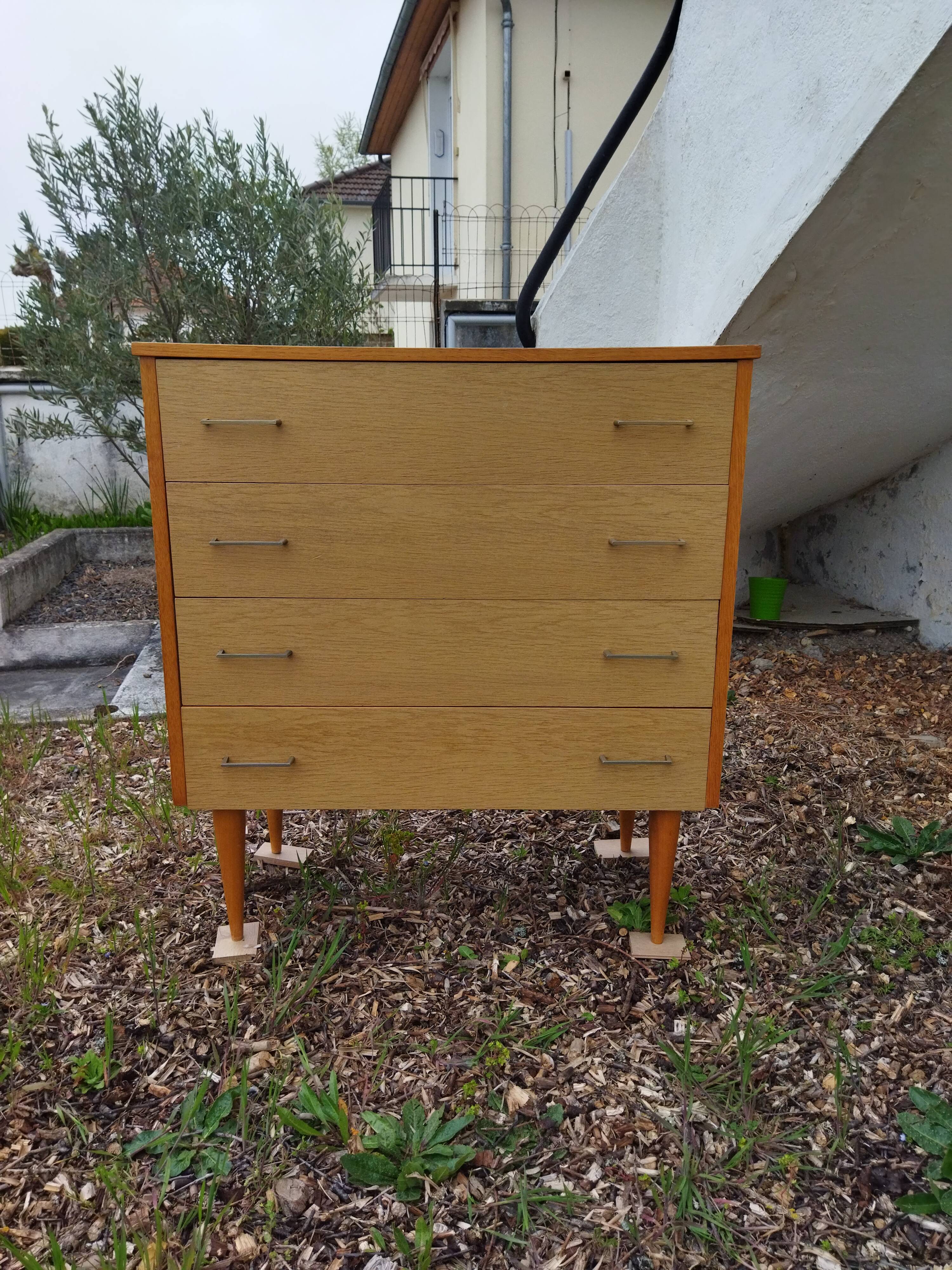 Vintage chest of drawers