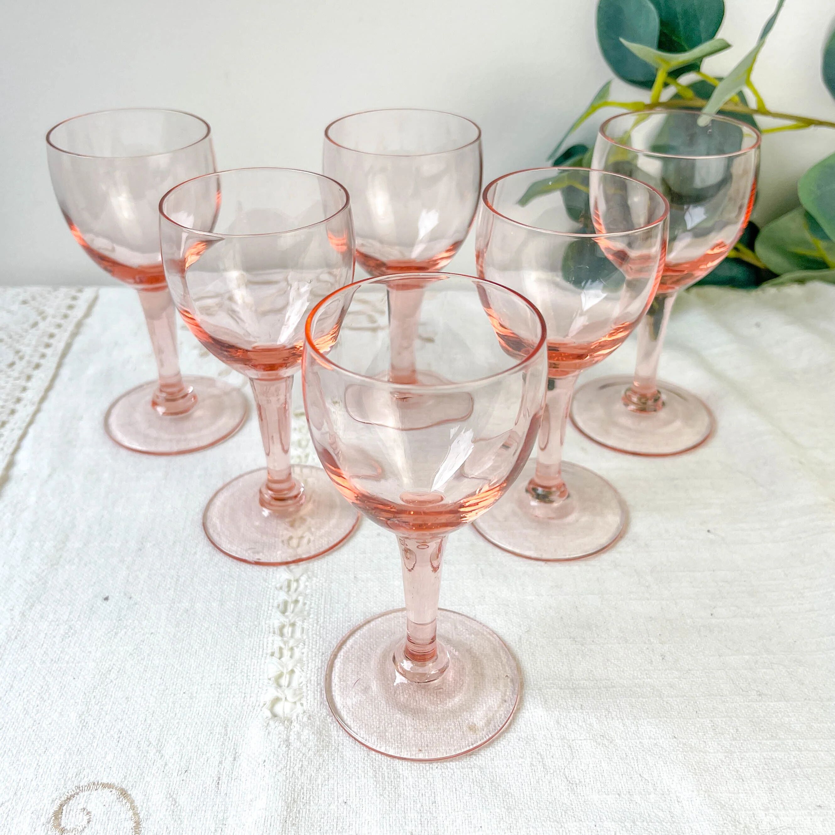 6 vintage faceted pink red wine glasses – 1950s – French elegance