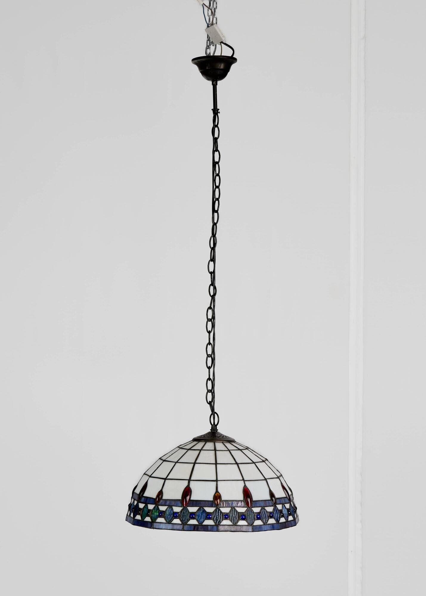 Lampe suspendue en verre teinté de style Tiffany