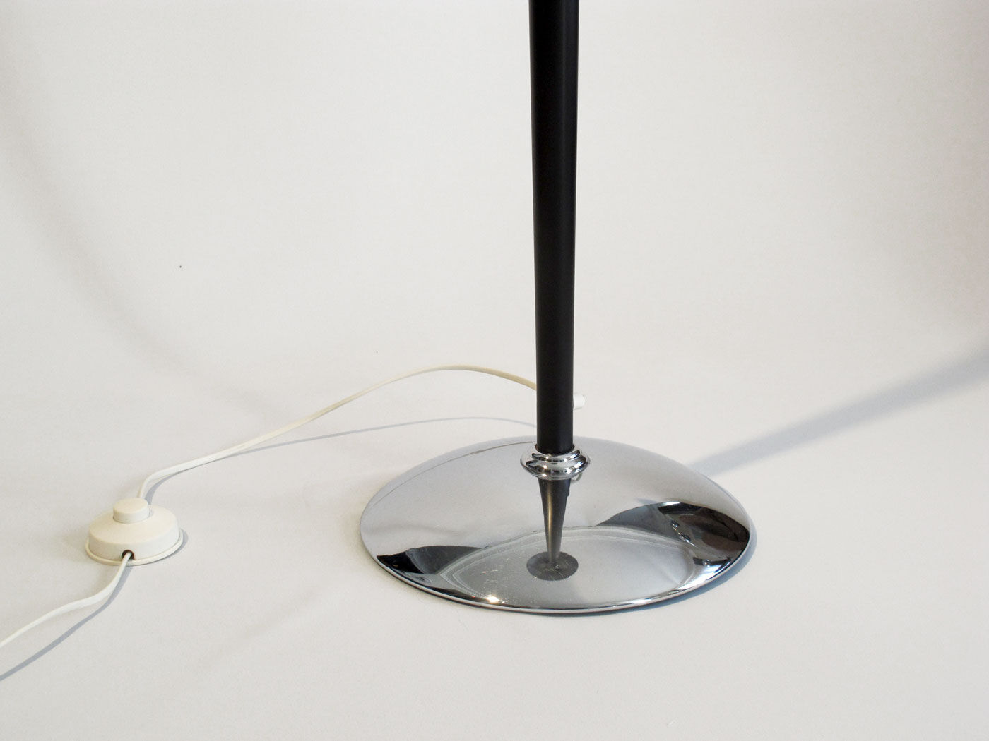 Ocean liner type floor lamp by Collins.1980