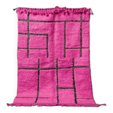 Traditional handmade Moroccan rug with pink patterns, 200x300 cm.