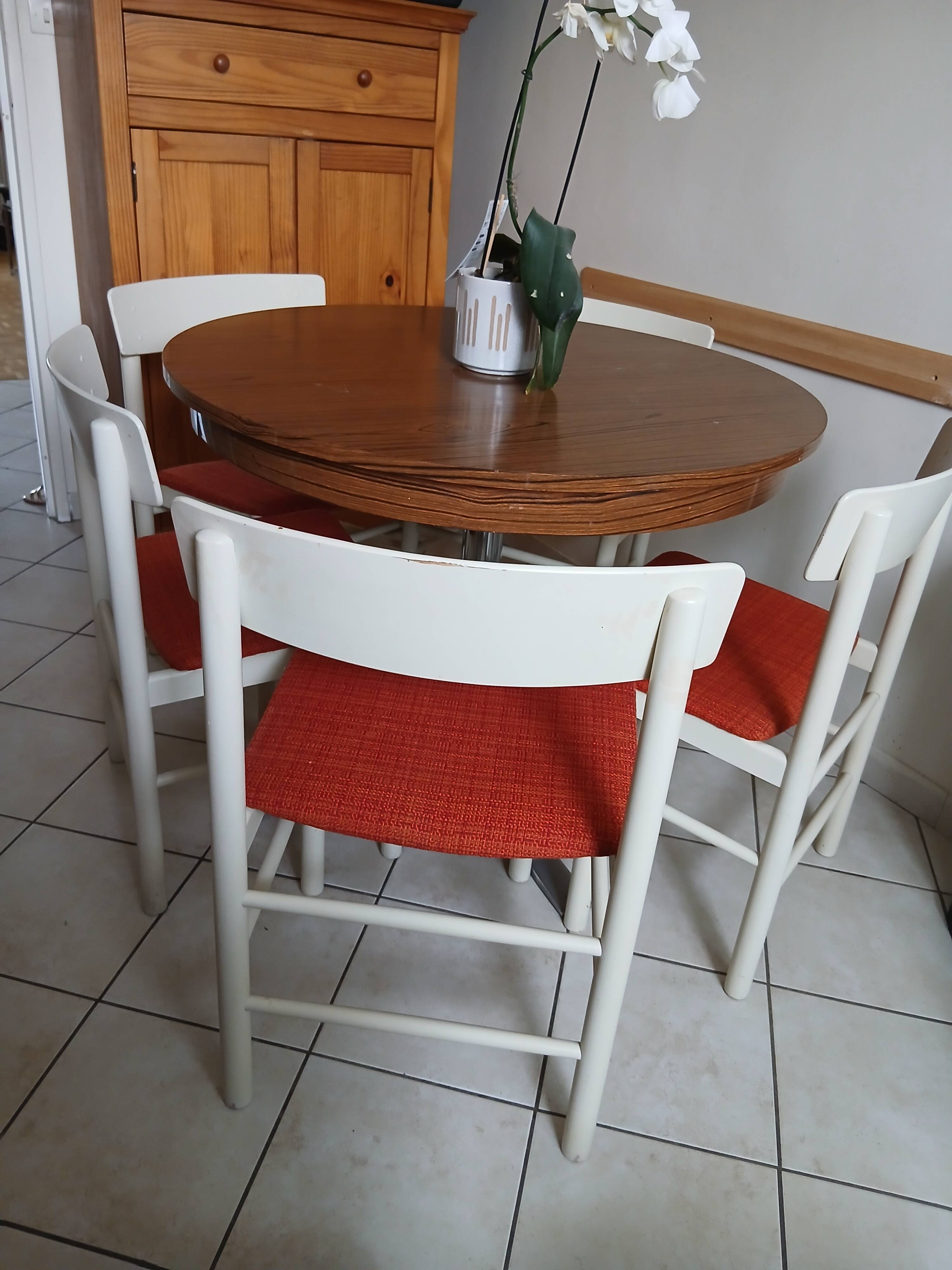 5 chaises scandinaves annees 70 Mobelfabrik Sfarstrup