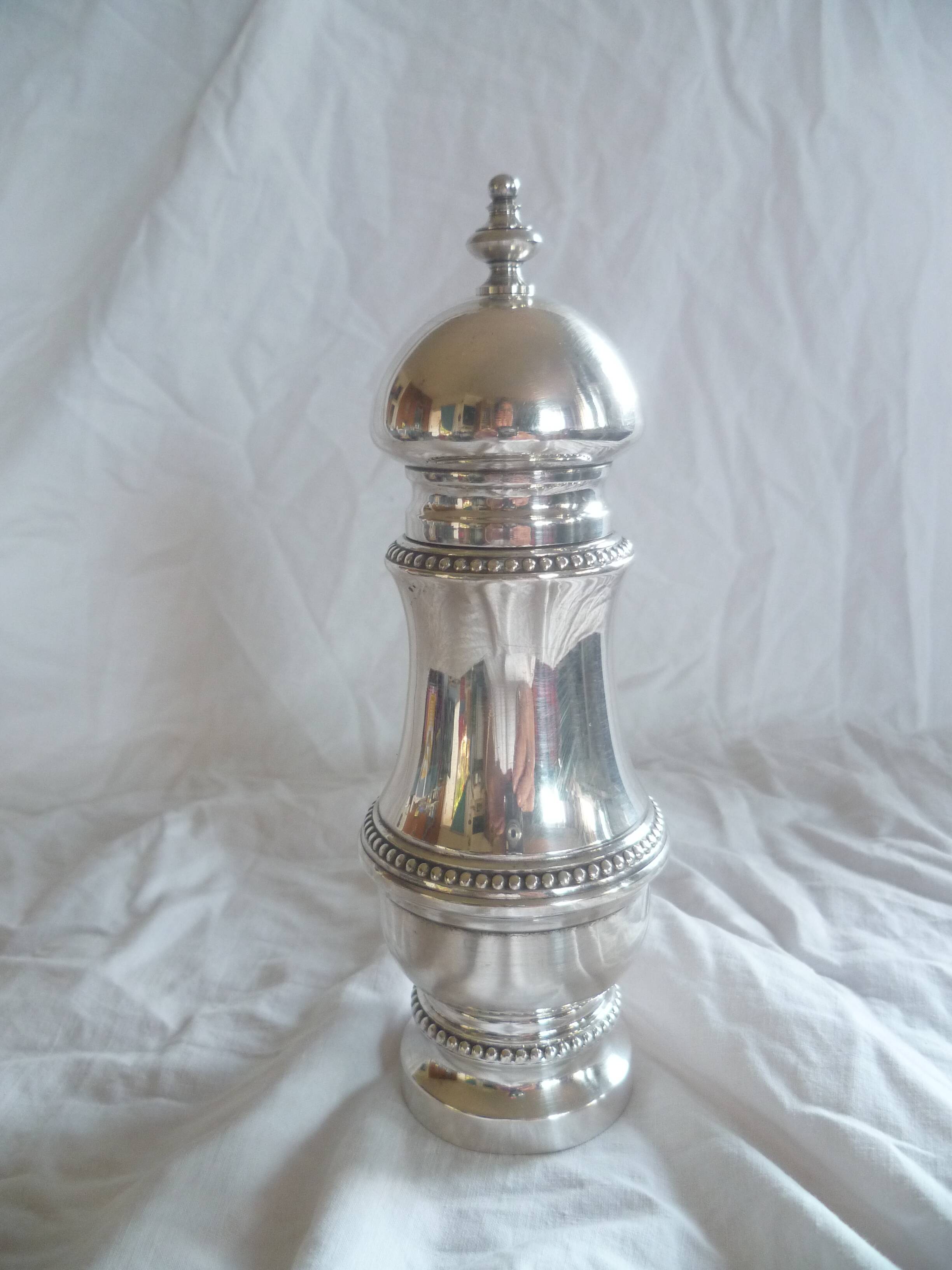 Silver plated pepper mill pepper shaker classic vintage style