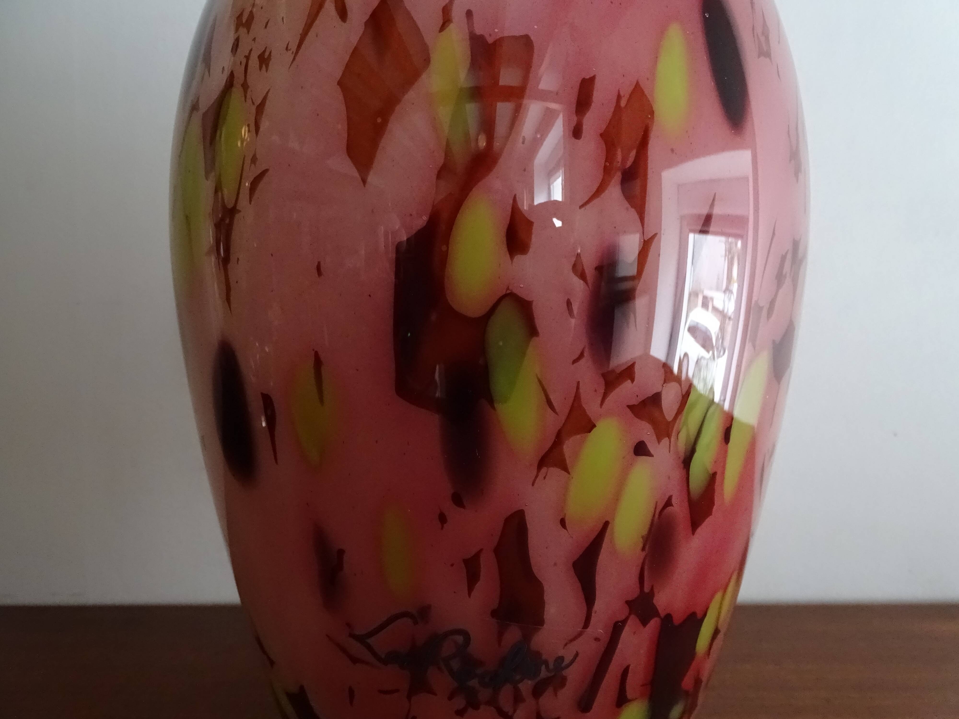 La rochere glassware vase in pink and multi-colored multi-layered glass signed